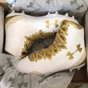 Under Armour Women's Highlight MC Lacrosse Cleats